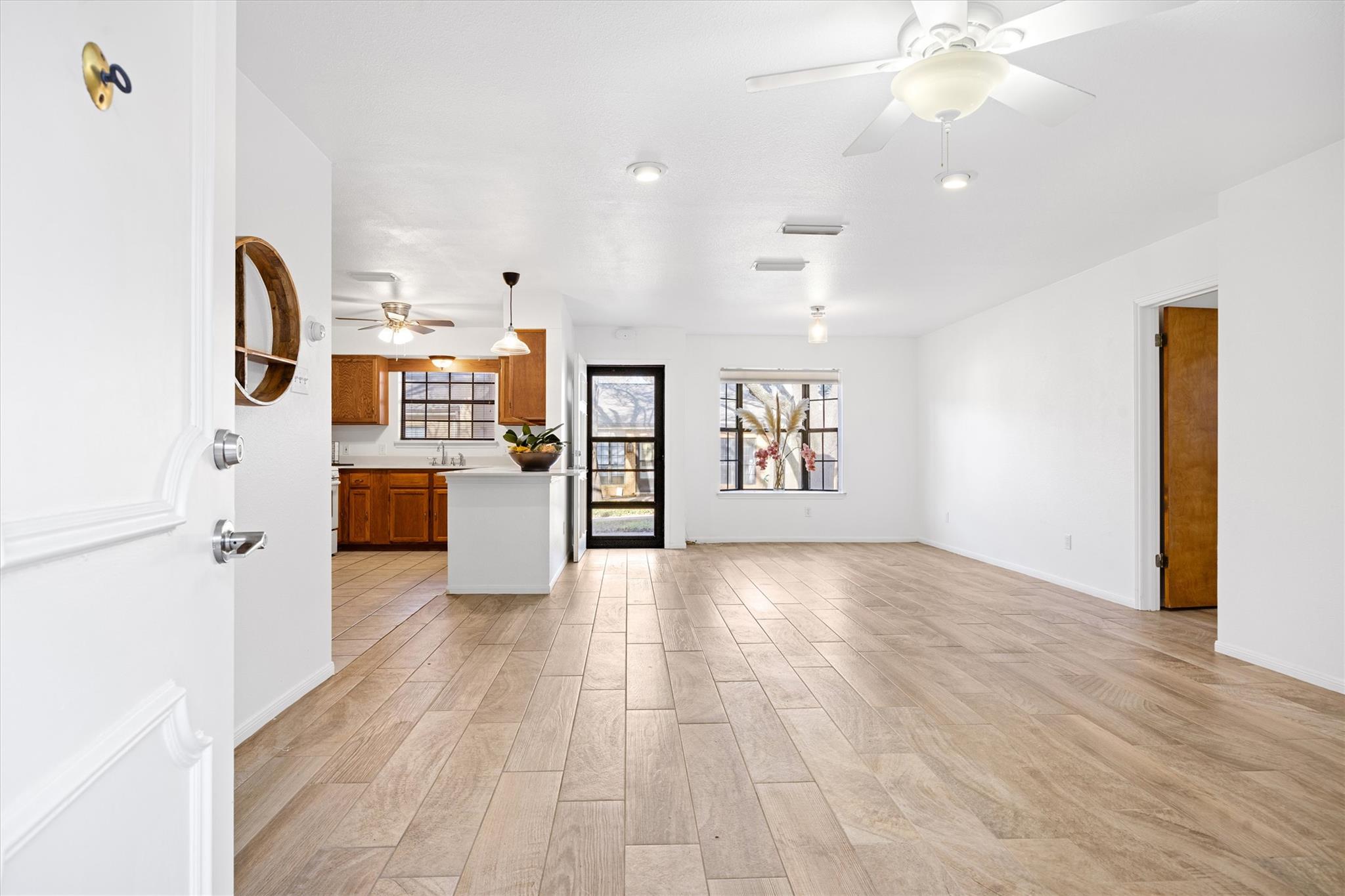 2301  Lawnmont Ave  #1, photo 3