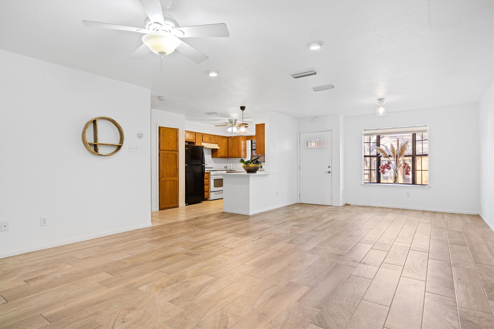 2301  Lawnmont Ave  #1, photo 4