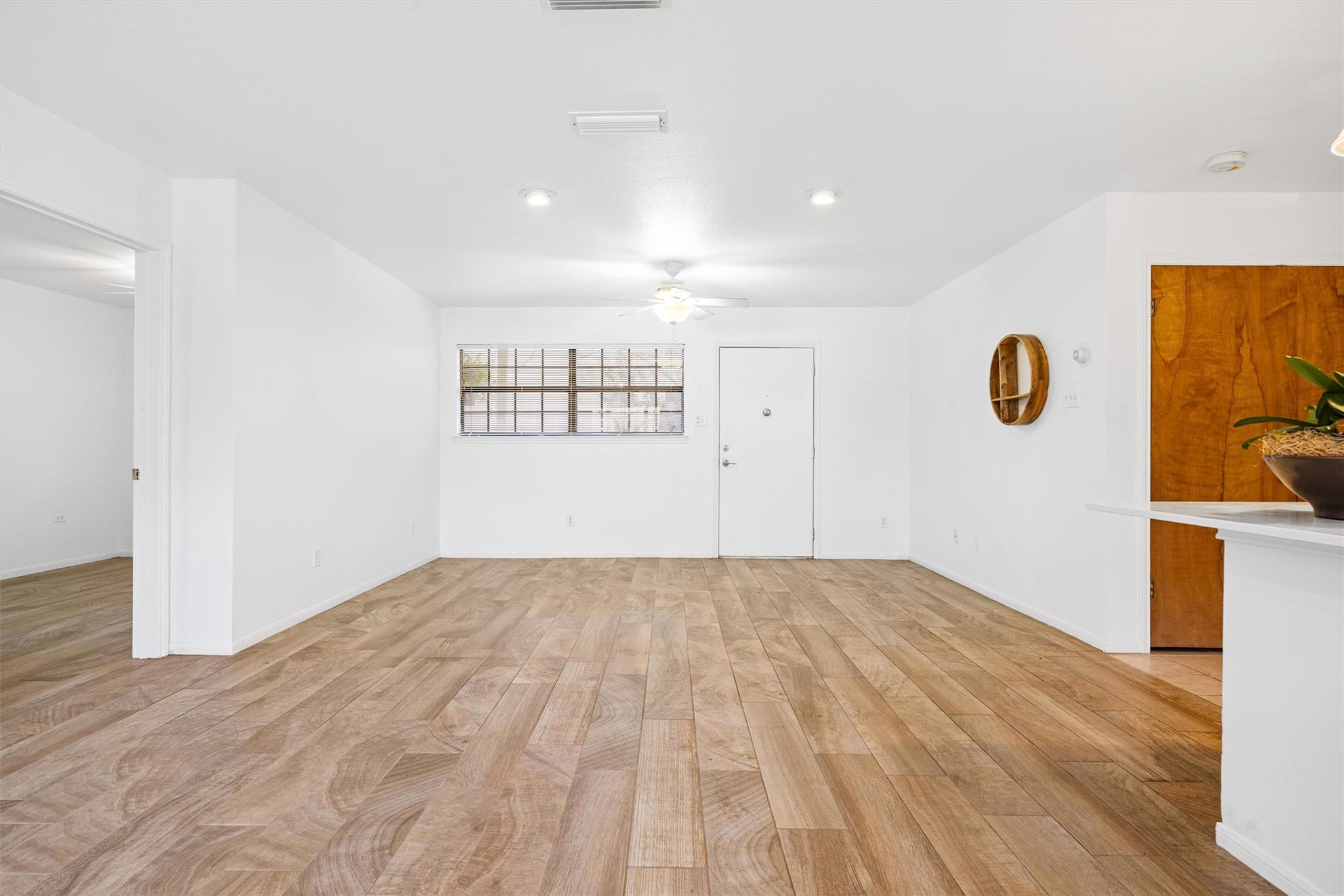 2301  Lawnmont Ave  #1, photo 5