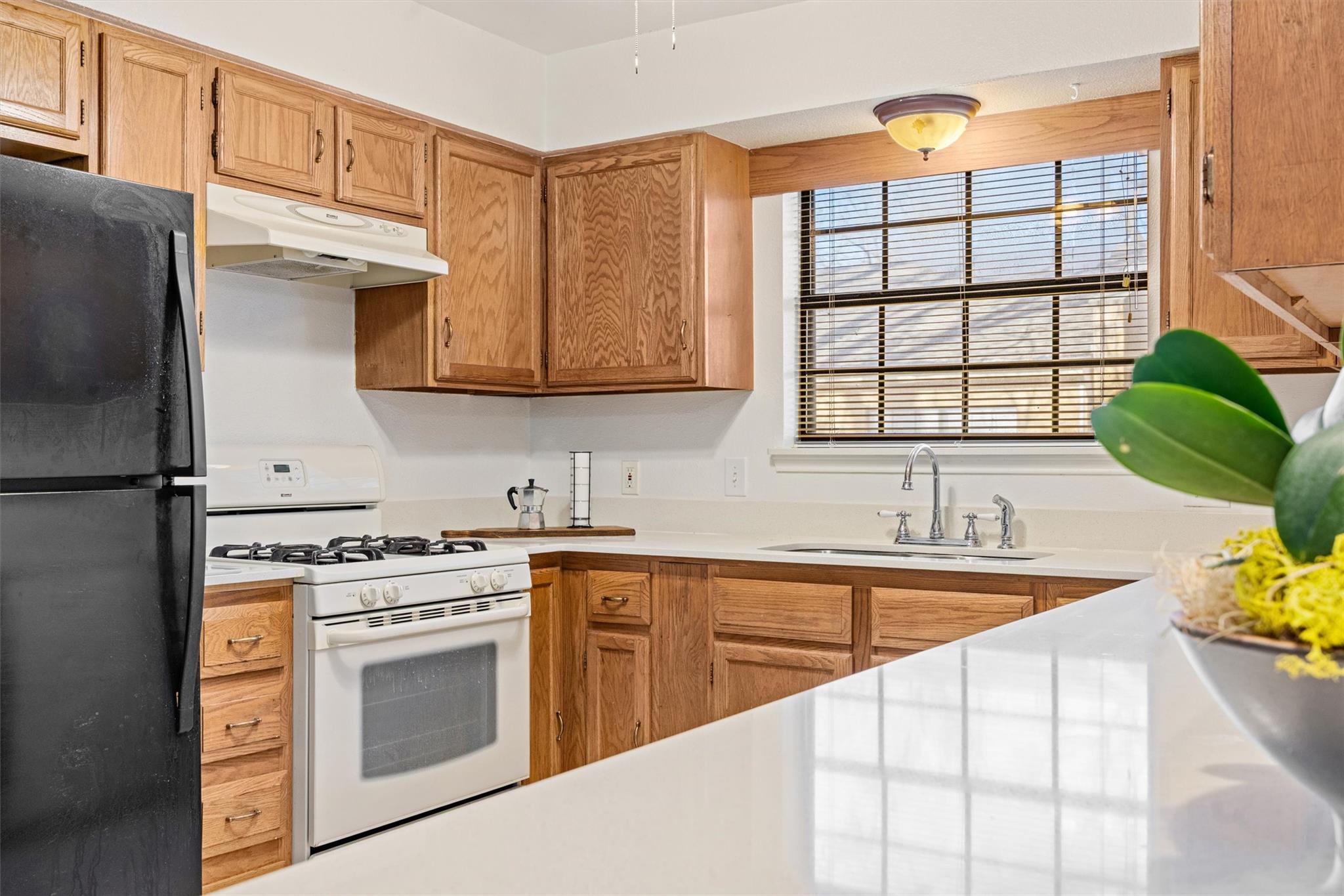 2301  Lawnmont Ave  #1, photo 6