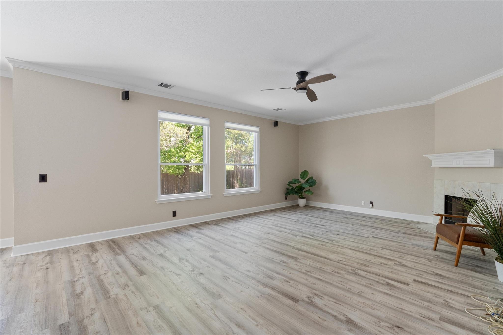1524  Emperor Ct, photo 11