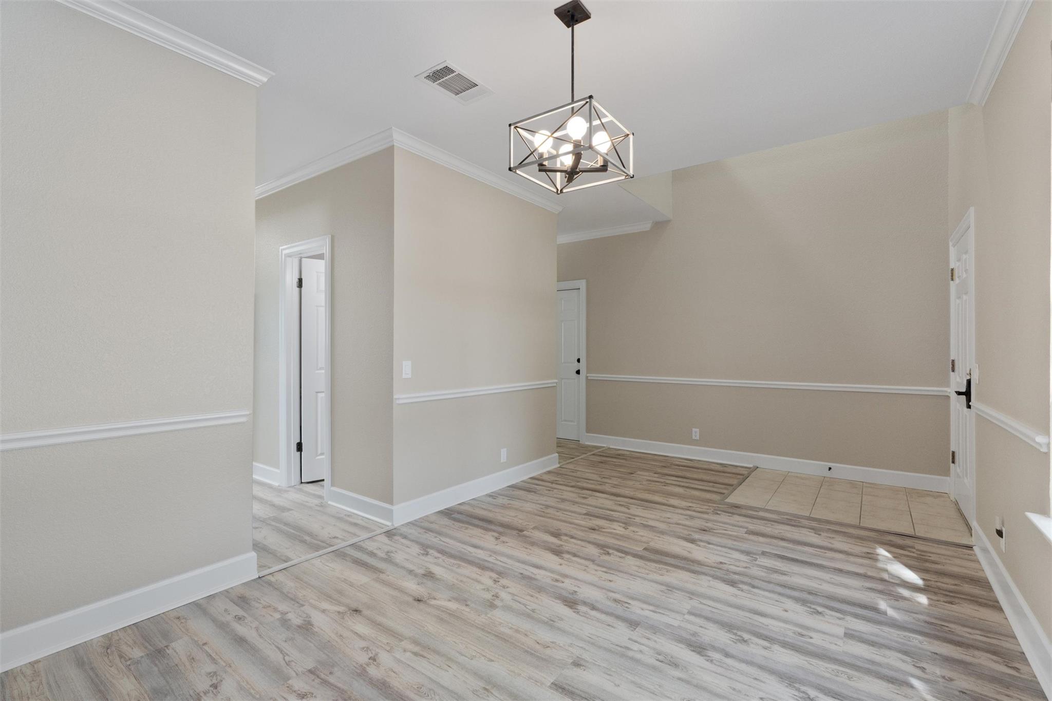 1524  Emperor Ct, photo 10