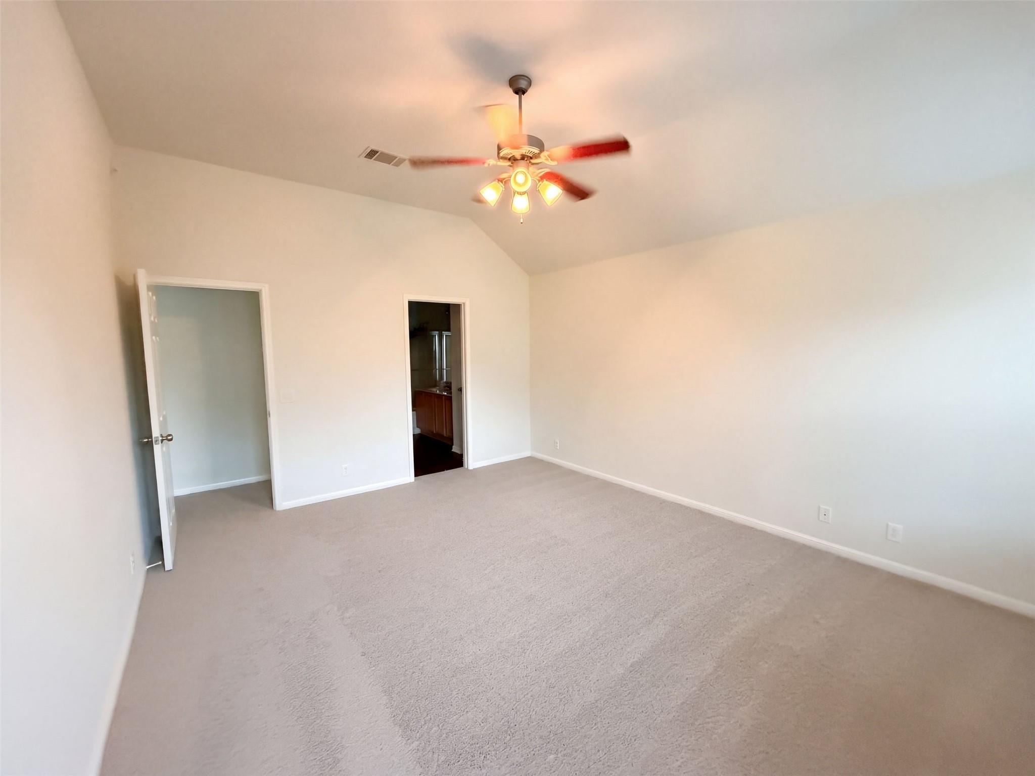 19217  Mangan Way, photo 4