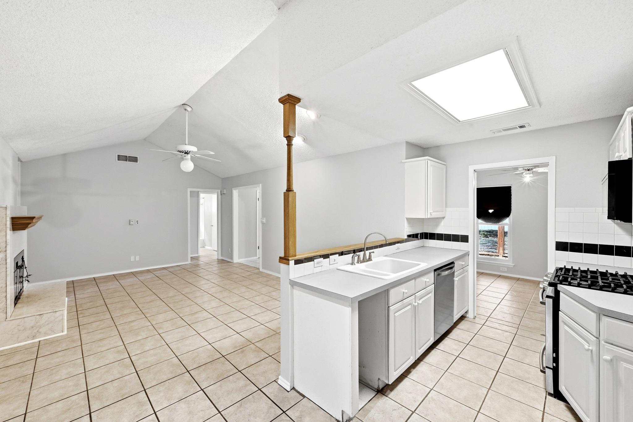 11601  OAK HAVEN Cv, photo 9