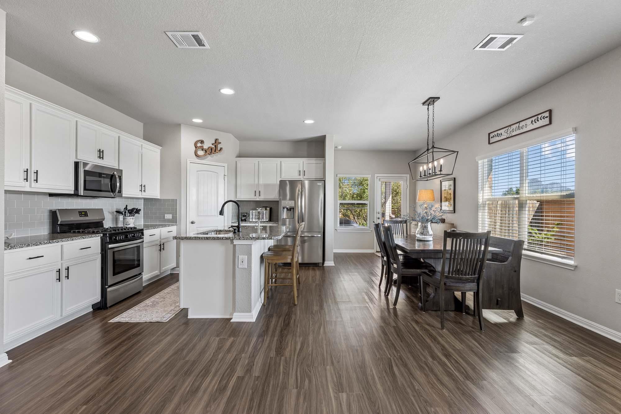 124  Moravia Rd, photo 8