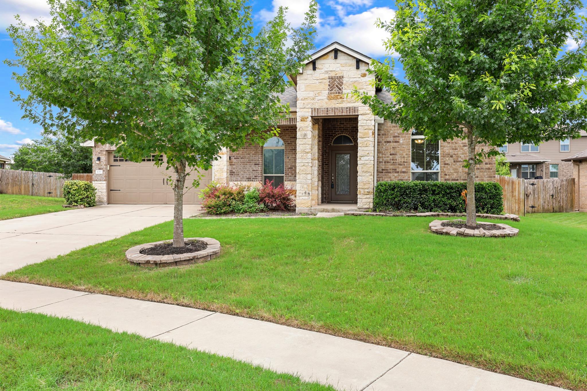 1018  Granbury Cv, photo 2