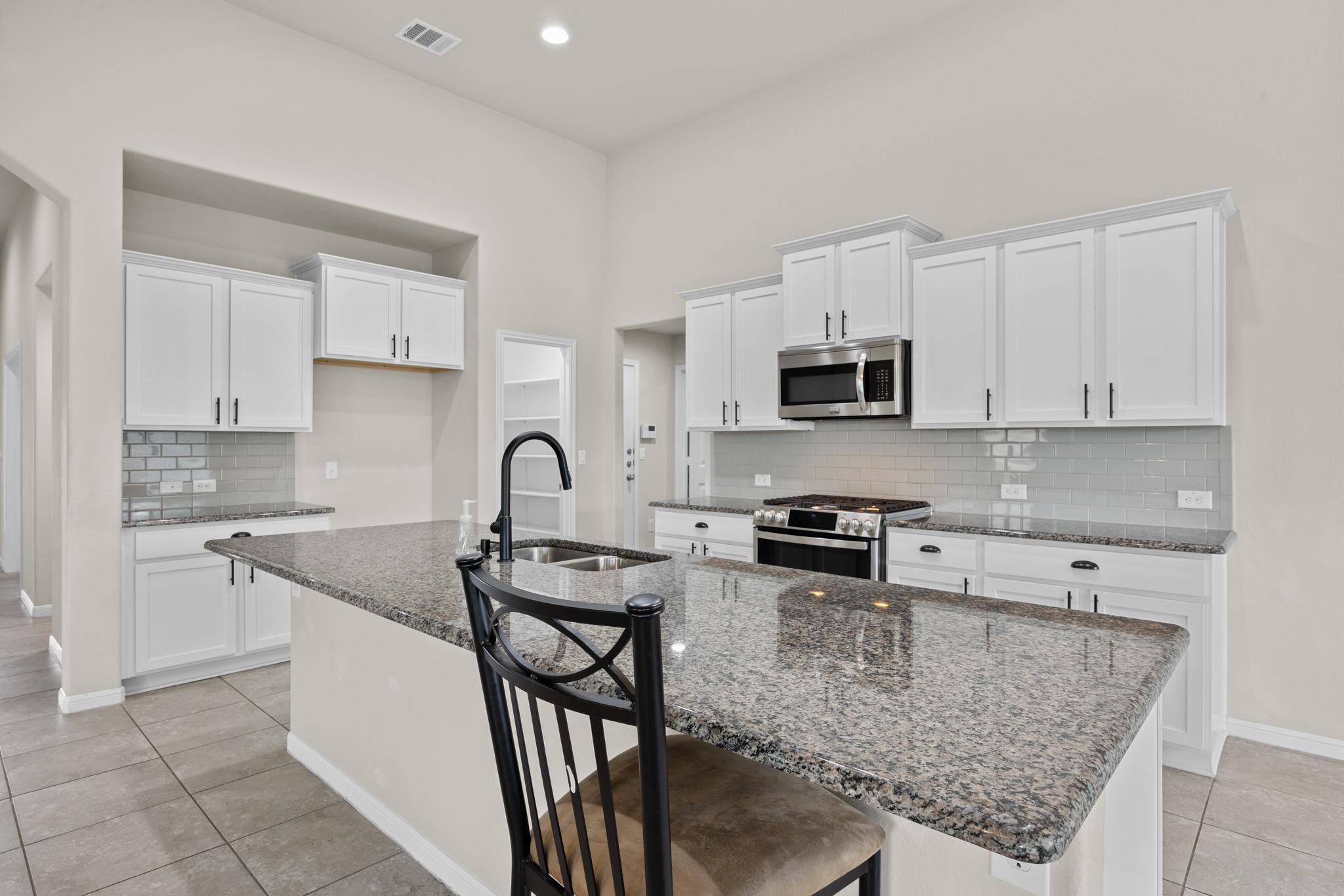 1018  Granbury Cv, photo 12