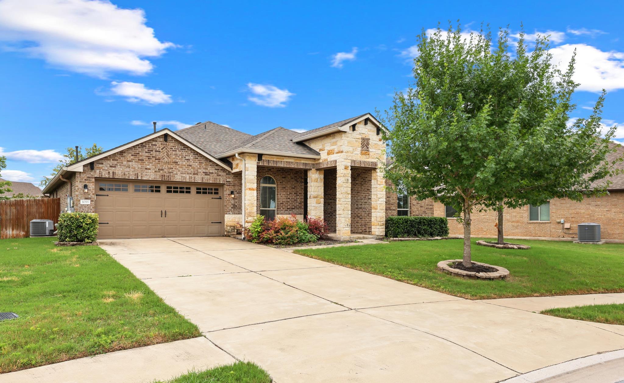 1018  Granbury Cv, photo 3