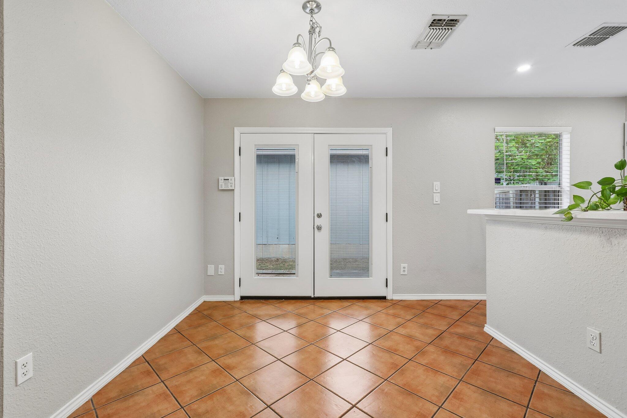 5919  Kevin Kelly Pl, photo 9