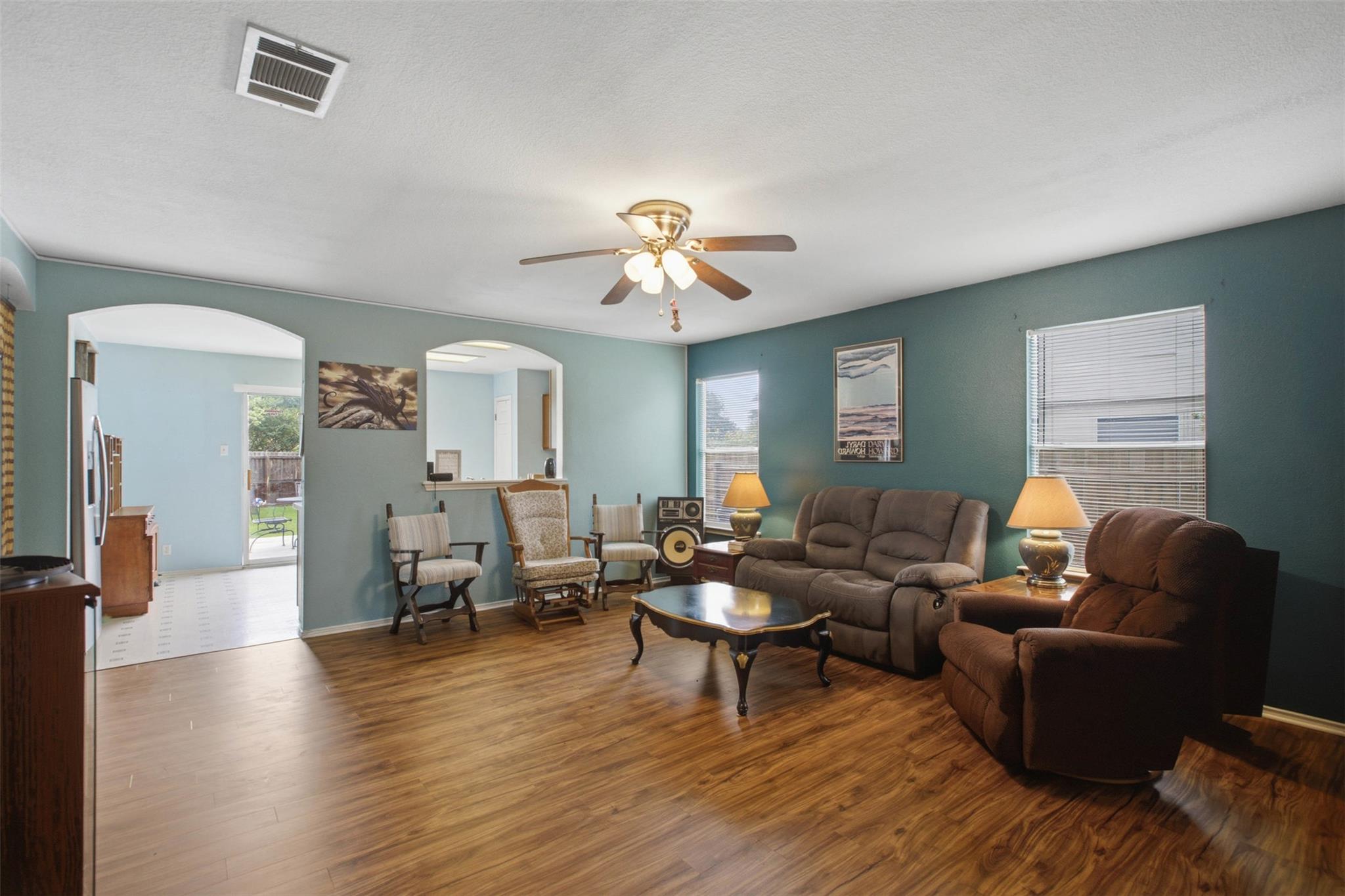 718  Blair Ave, photo 4