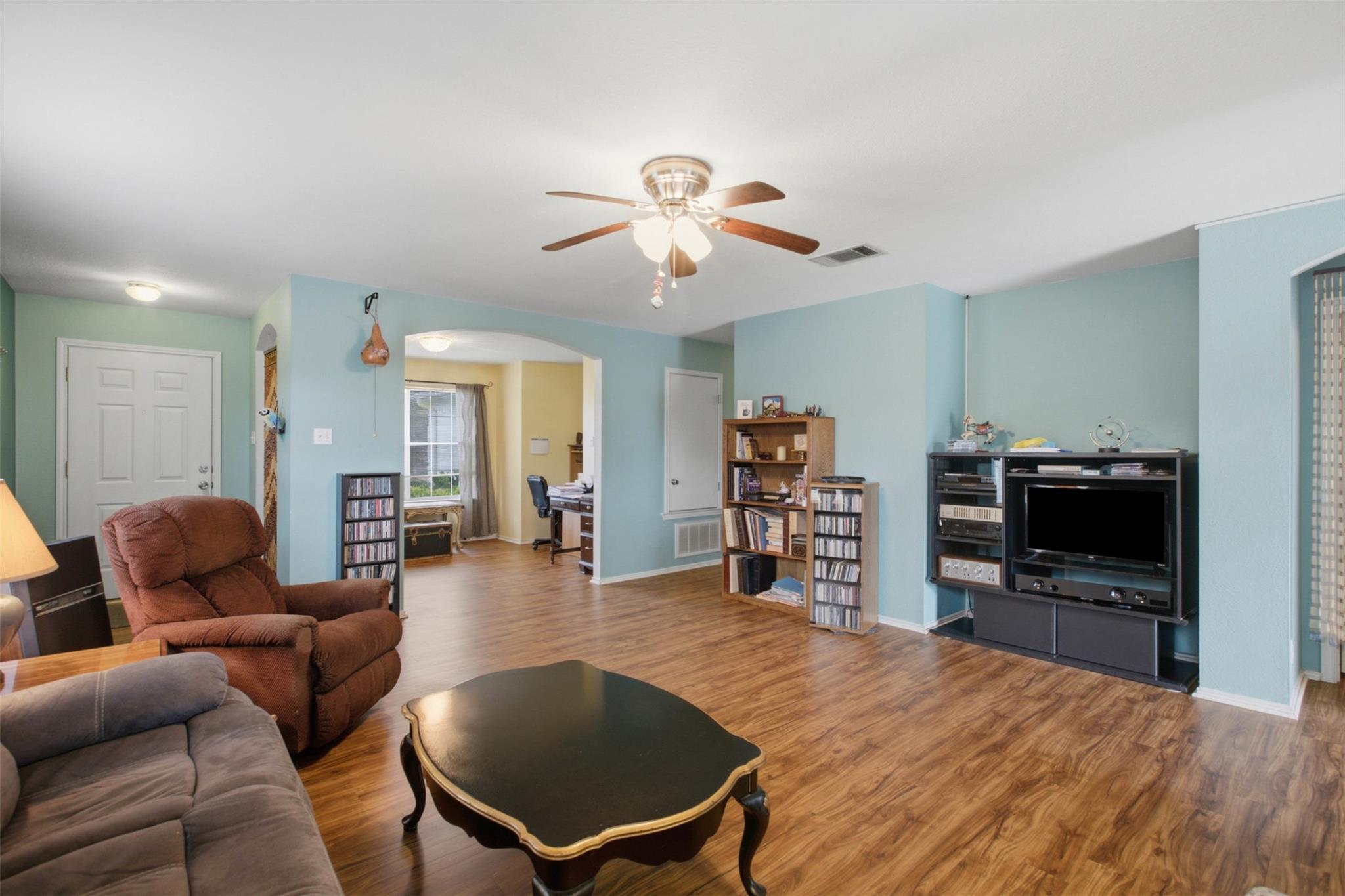 718  Blair Ave, photo 6