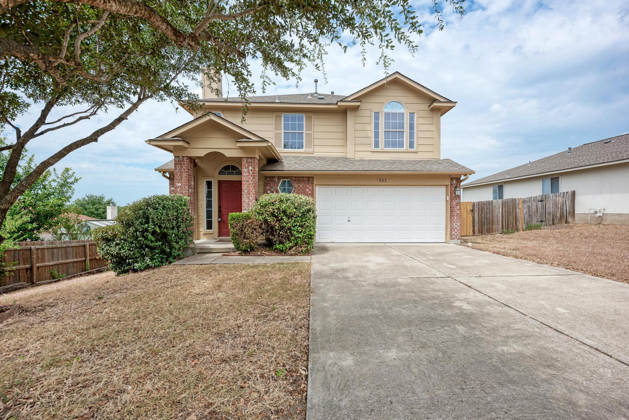 903  Estate Dr, photo 2