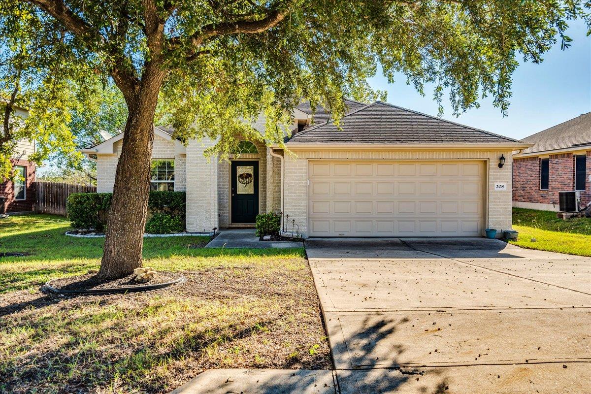 208  Ashwood N Dr, photo 2