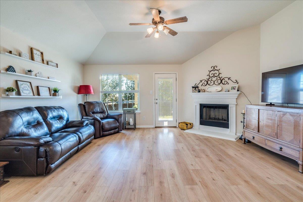 208  Ashwood N Dr, photo 12