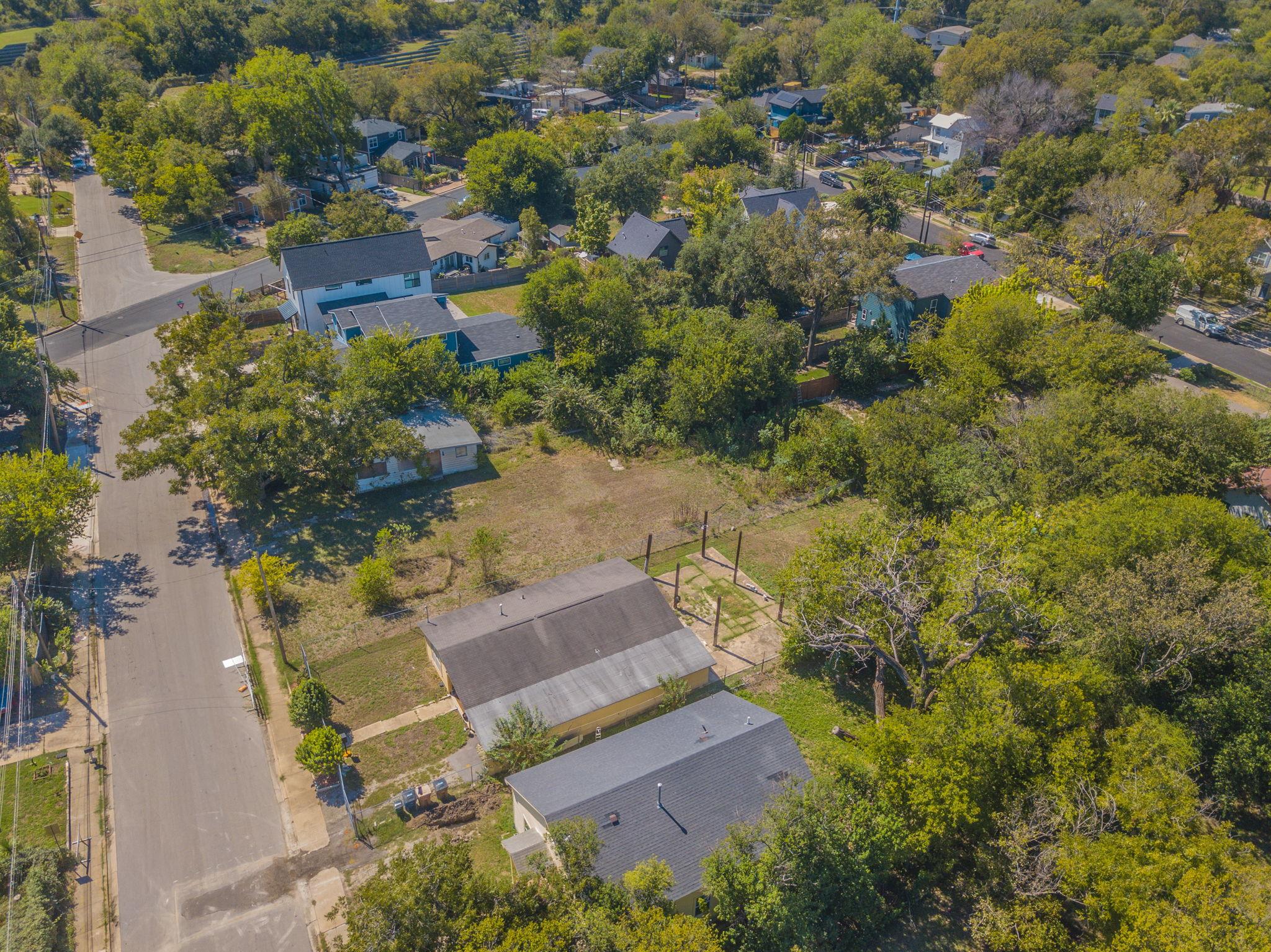 1006  Lott Ave, photo 6