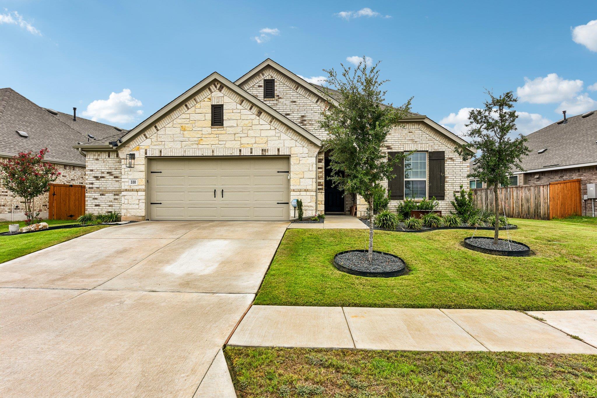 330  Bay Breeze Dr, photo 2
