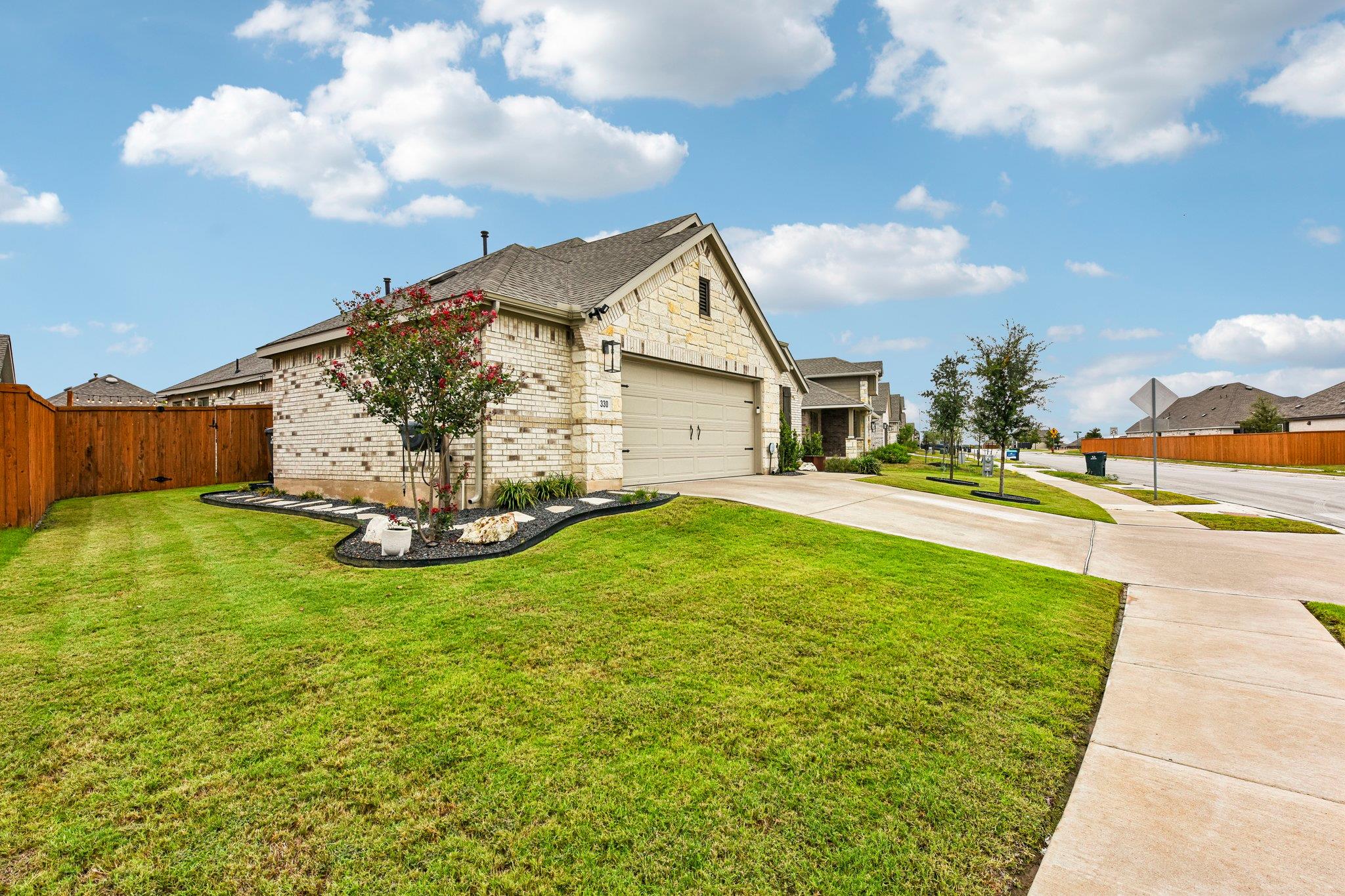 330  Bay Breeze Dr, photo 4