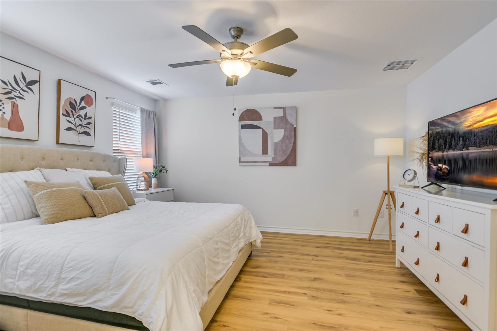 163  Longstraw Dr, photo 9
