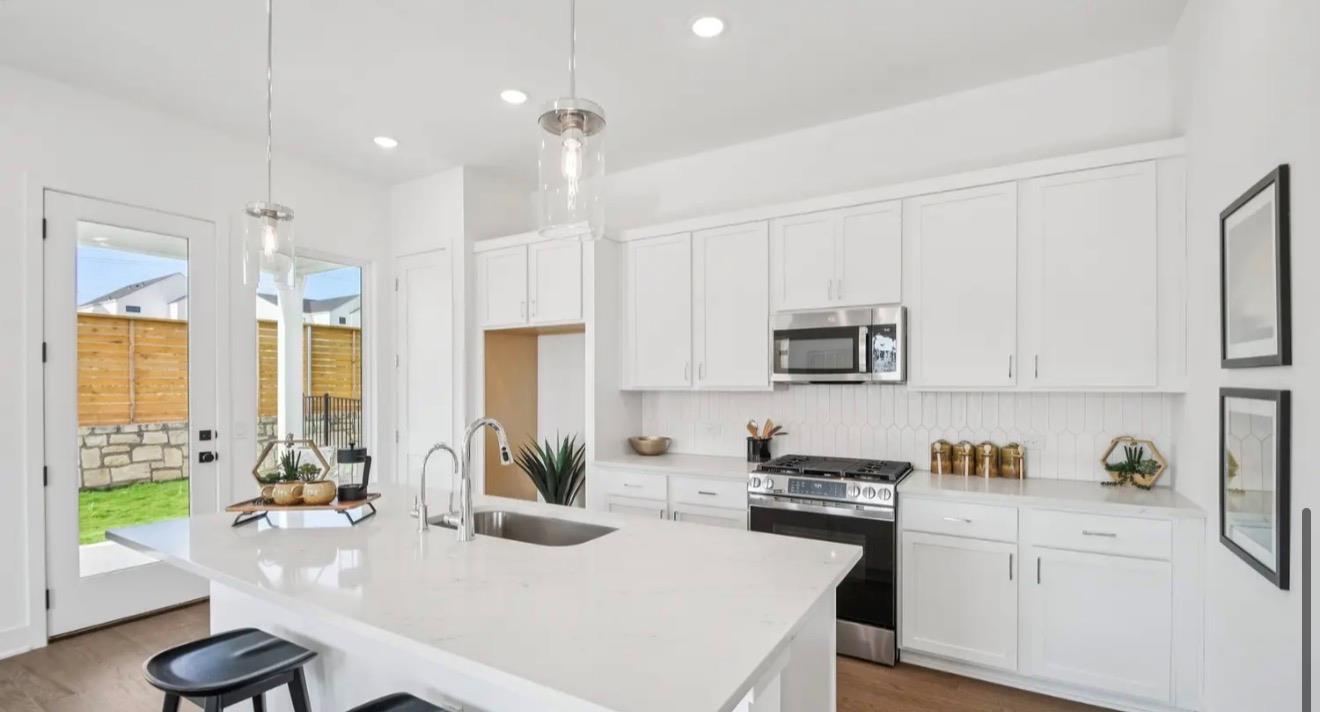1407 Sweet Bark St photo 10