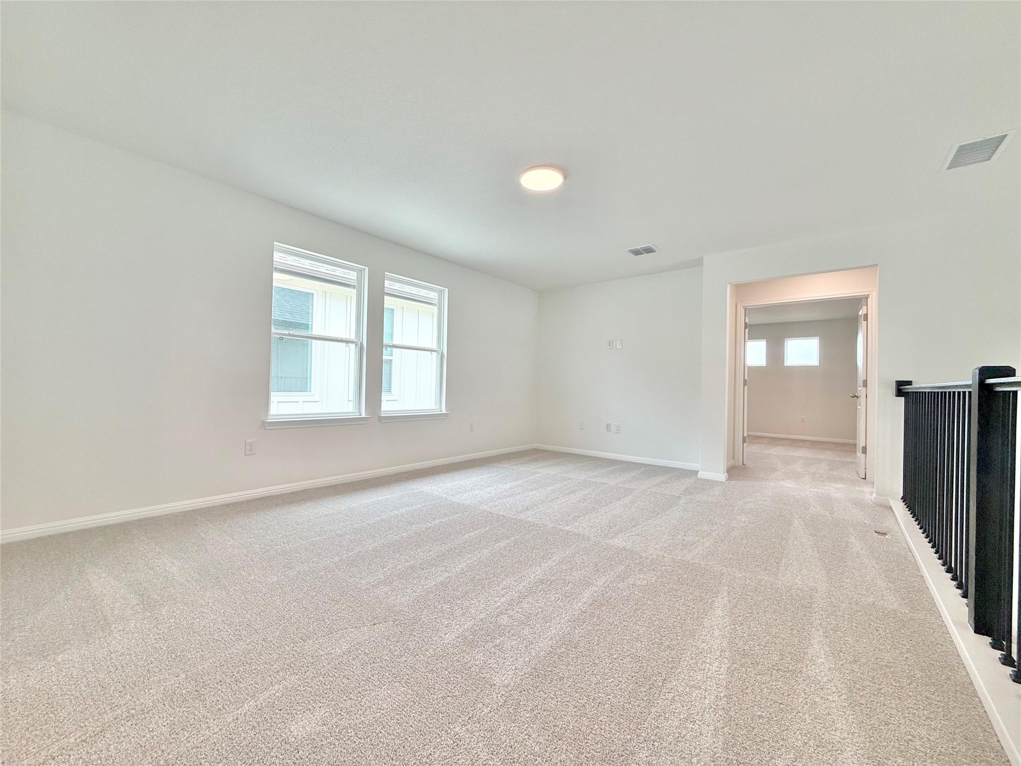 217  Young St, photo 11