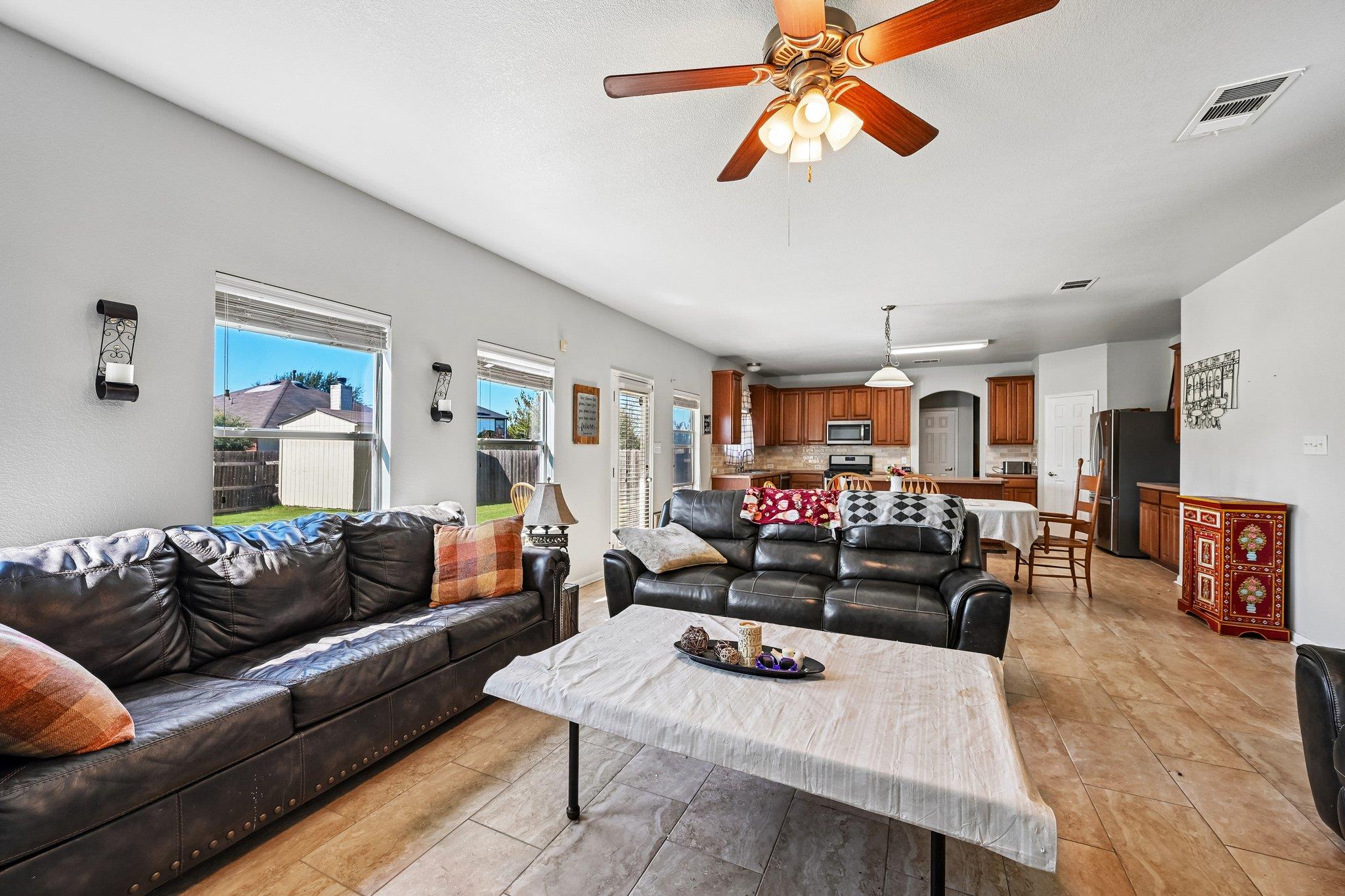 653  Dark Horse Ln, photo 7
