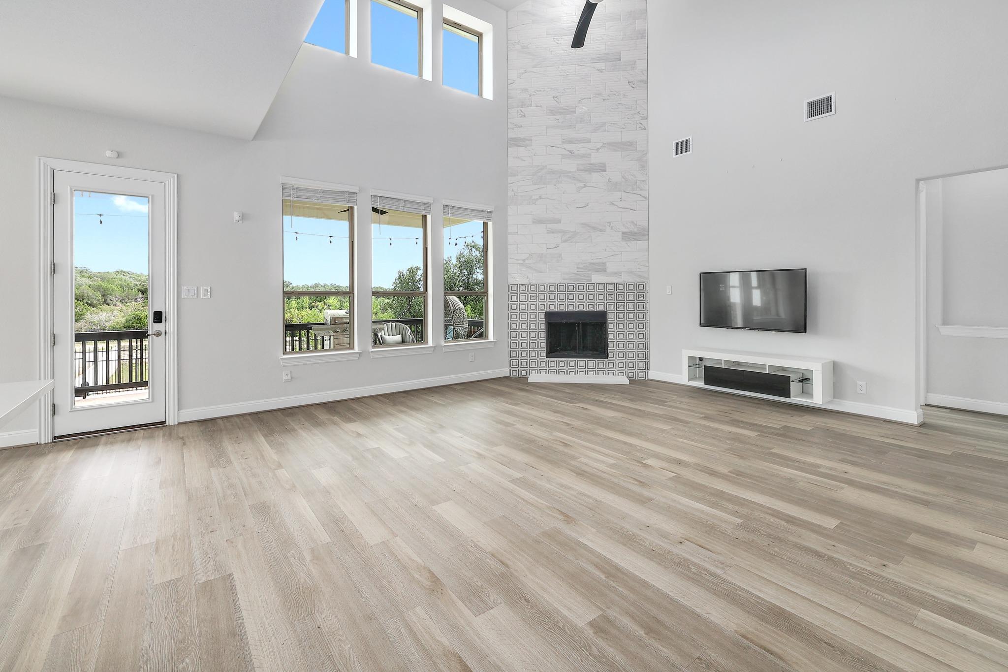 121  Rapid Springs Cv, photo 3