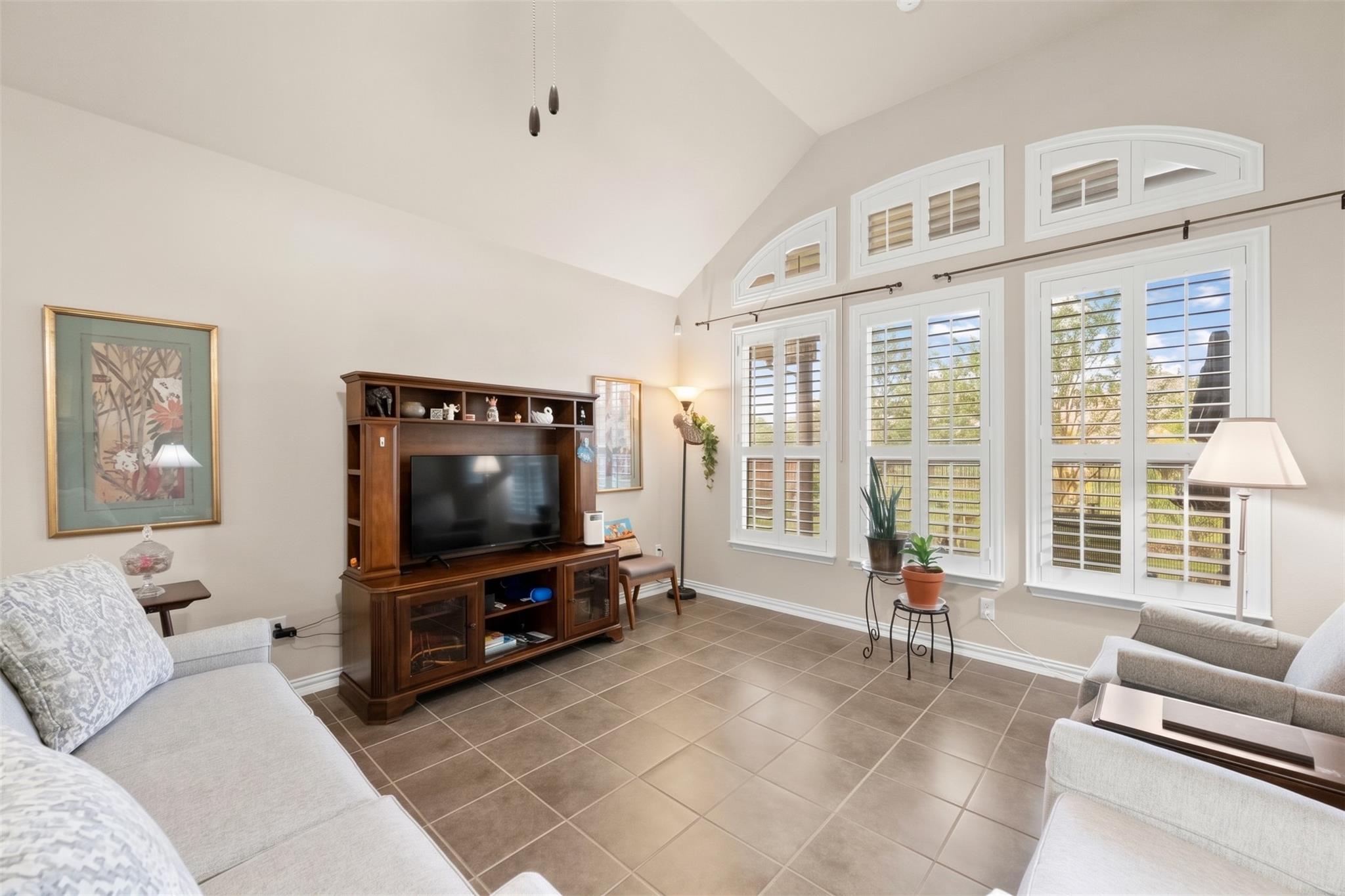 507  Field Corn Ln, photo 5