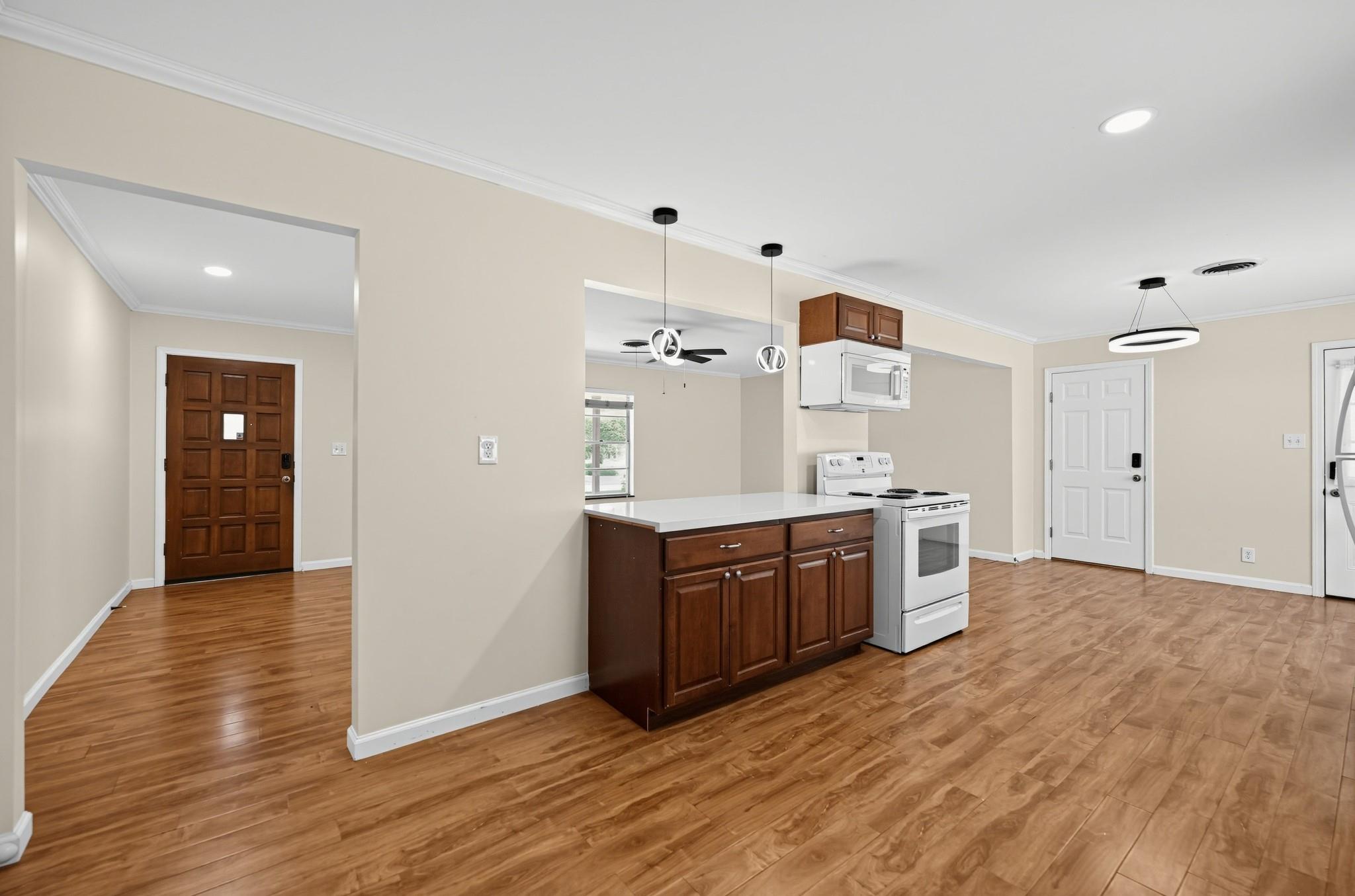 1611  Mesquite Ln, photo 11