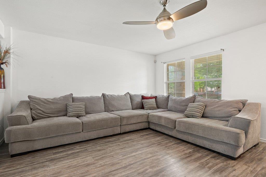 13212  High Sierra St, photo 9