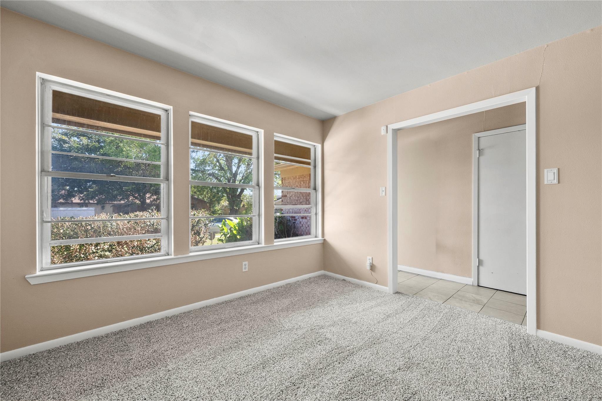 1819  Clarawood Dr, photo 10