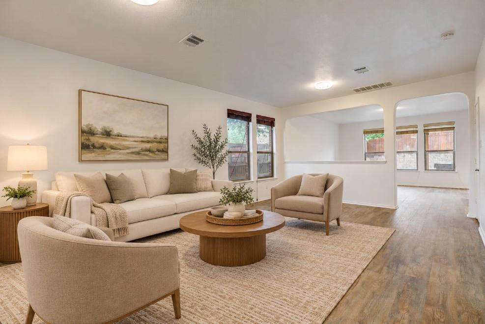 610  Gina Dr, photo 2